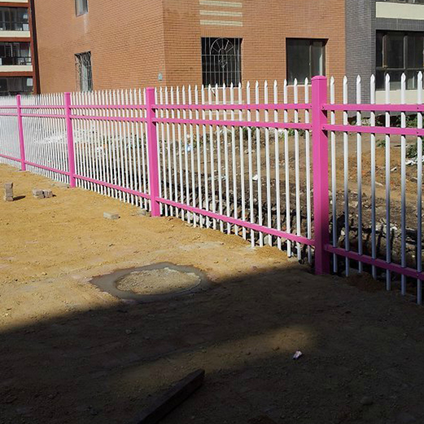 佳木斯鋅鋼護(hù)欄