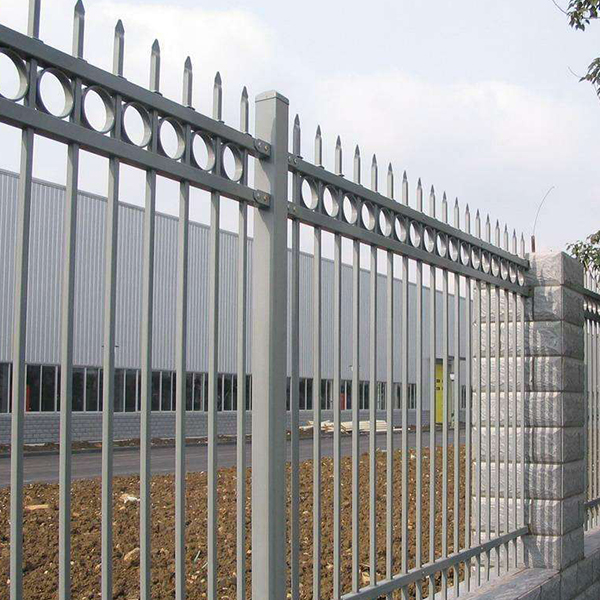 佳木斯鋅鋼護(hù)欄